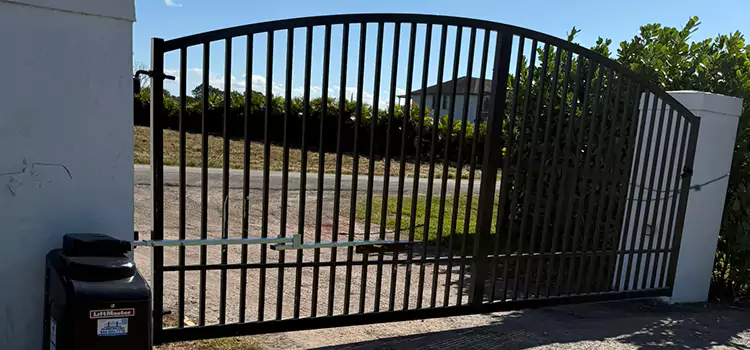 Driveway Fence Repair Carbondale